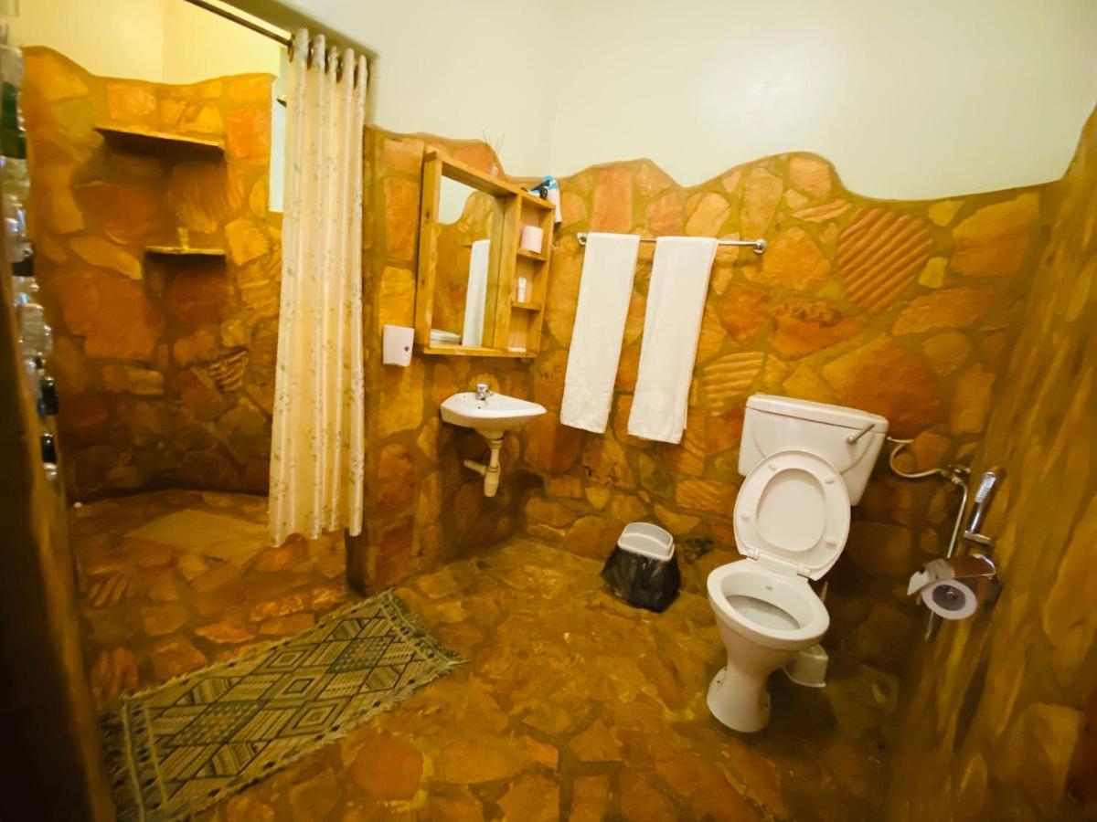 Afro Smile Hotel And Guest House-Джінджа Екстер'єр фото