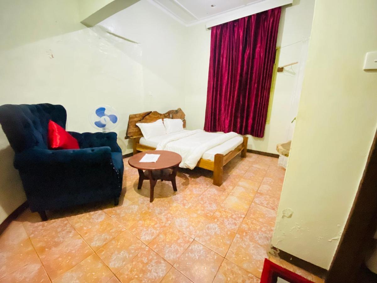 Afro Smile Hotel And Guest House-Джінджа Екстер'єр фото